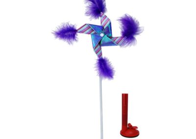 jouet interactif pour Maine coon tourniquet a plumes fixe par ventouse